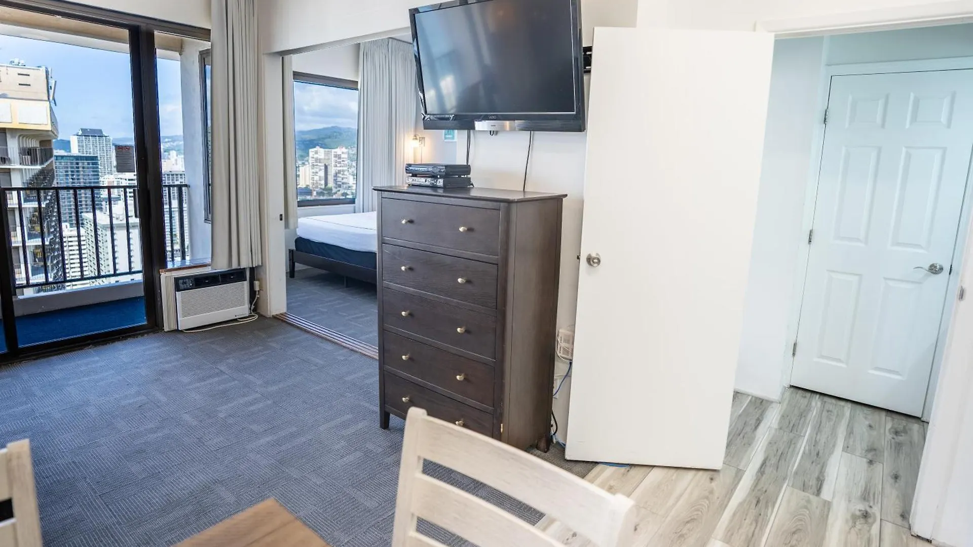Just Remodeled Ocean View Waikiki Banyan Penthouse! Free Parking! Lägenhet Honolulu