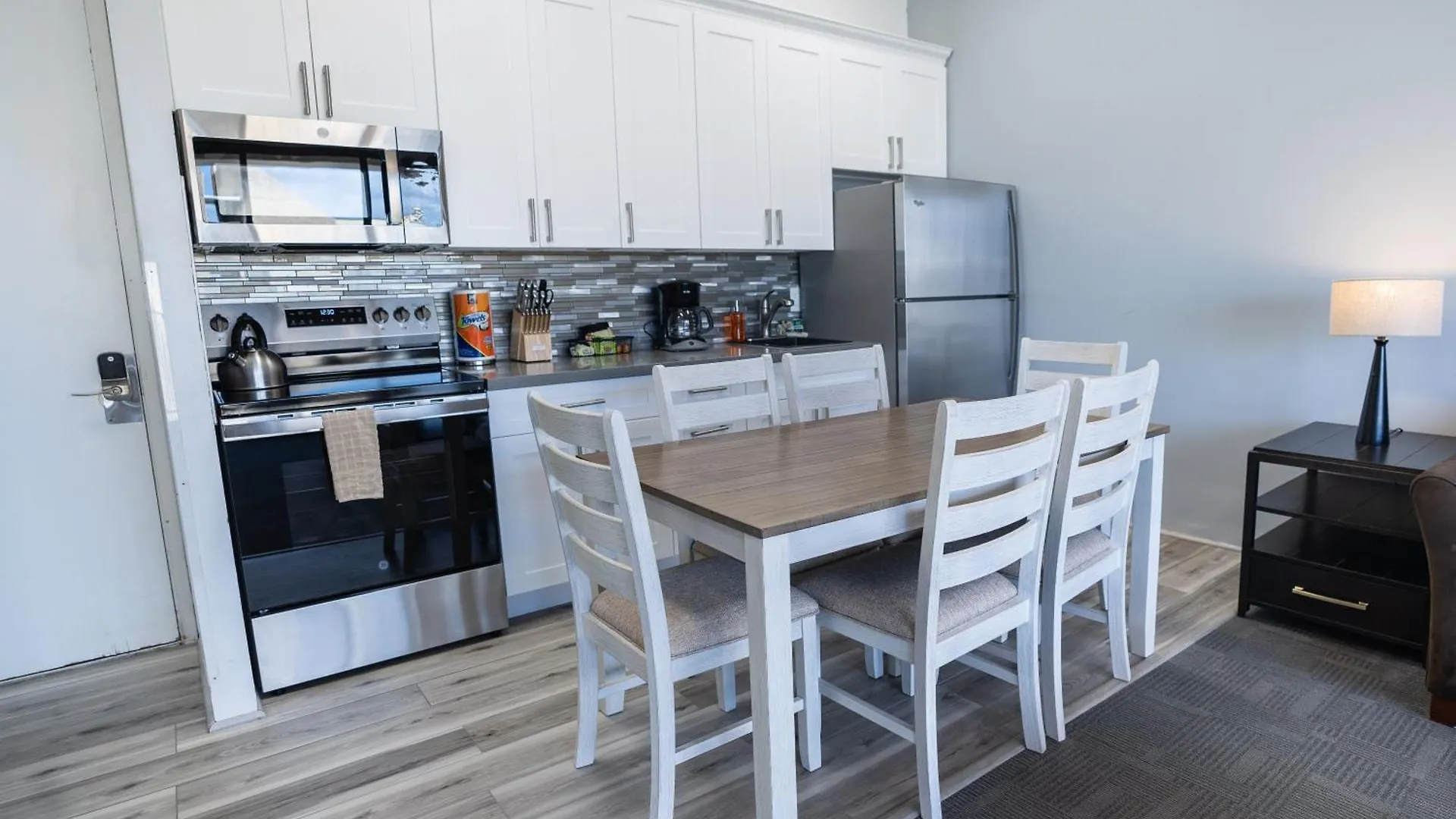 Just Remodeled Ocean View Waikiki Banyan Penthouse! Free Parking! Lägenhet Honolulu 0*,  USA