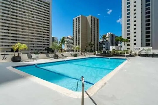 Apartamento Just Remodeled Ocean View Waikiki Banyan Penthouse! Free Parking! Honolulu 0*,  Estados Unidos